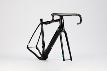 CHAPTER2 KAHA FRAMESET(DISC BRAKE) GLOSSY BLACK (TUAURIURI) - CHAPTER2 - Garage Cycles
